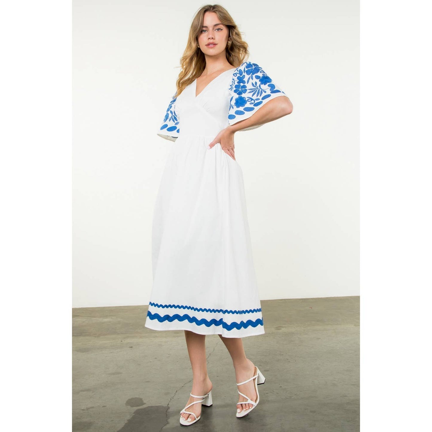 Embroidered Detail Midi Dress