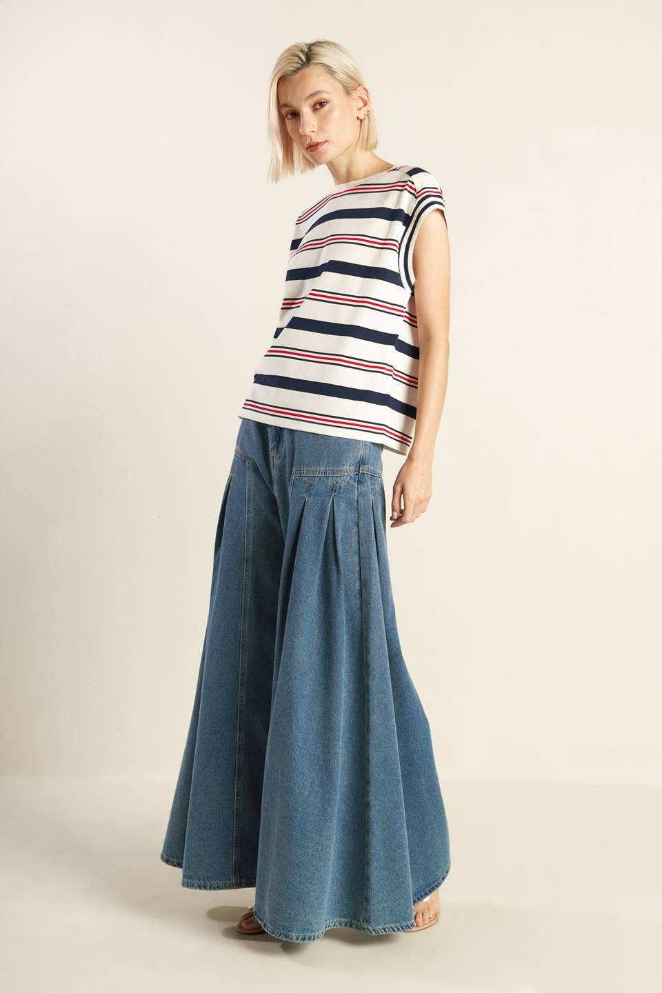 Wide leg washed denim pant