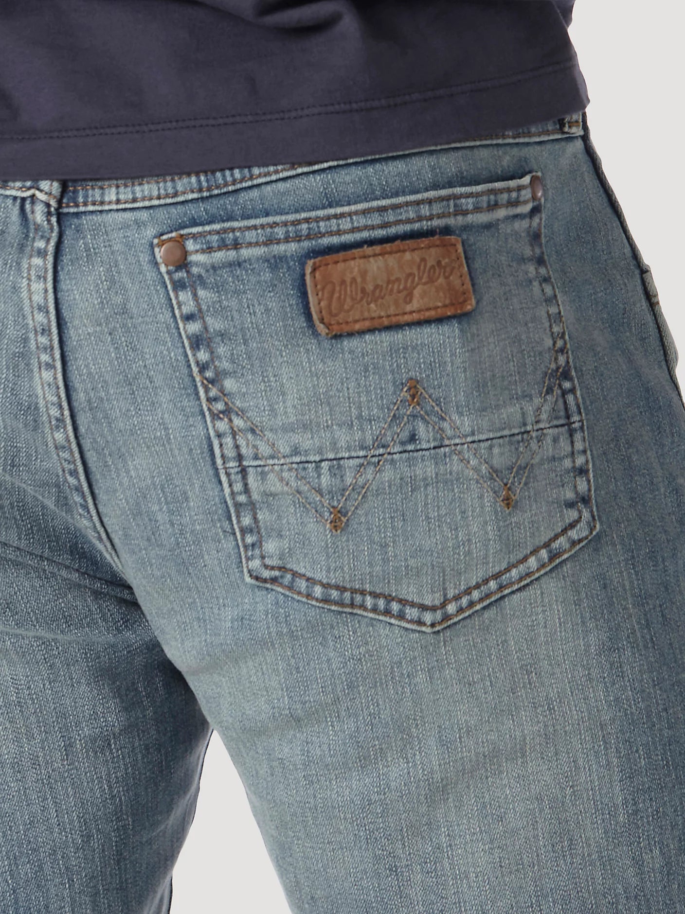 Wrangler 1077MWZBR Retro® Slim Fit Bootcut Jeans