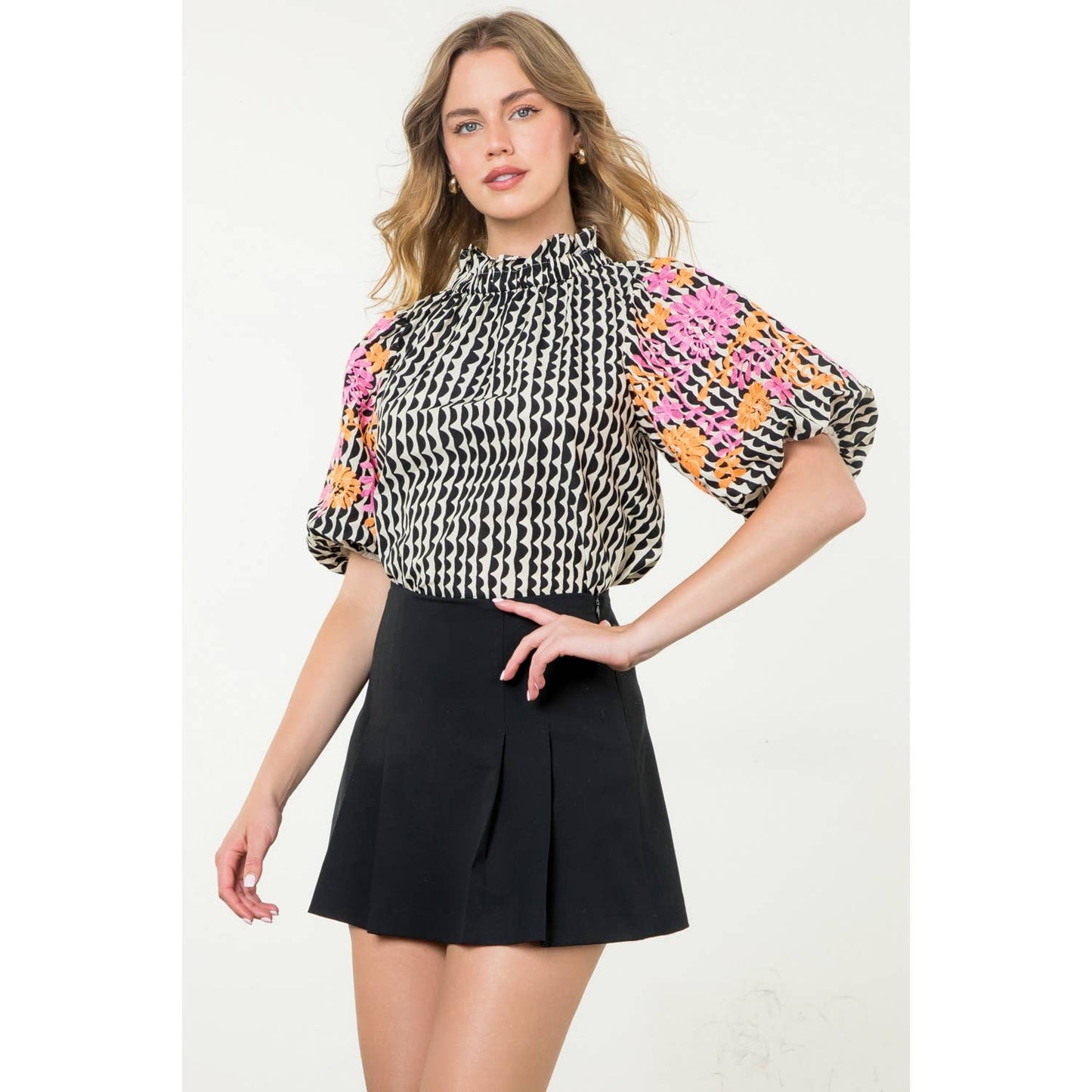 Embroidered Puff Sleeve Print Top