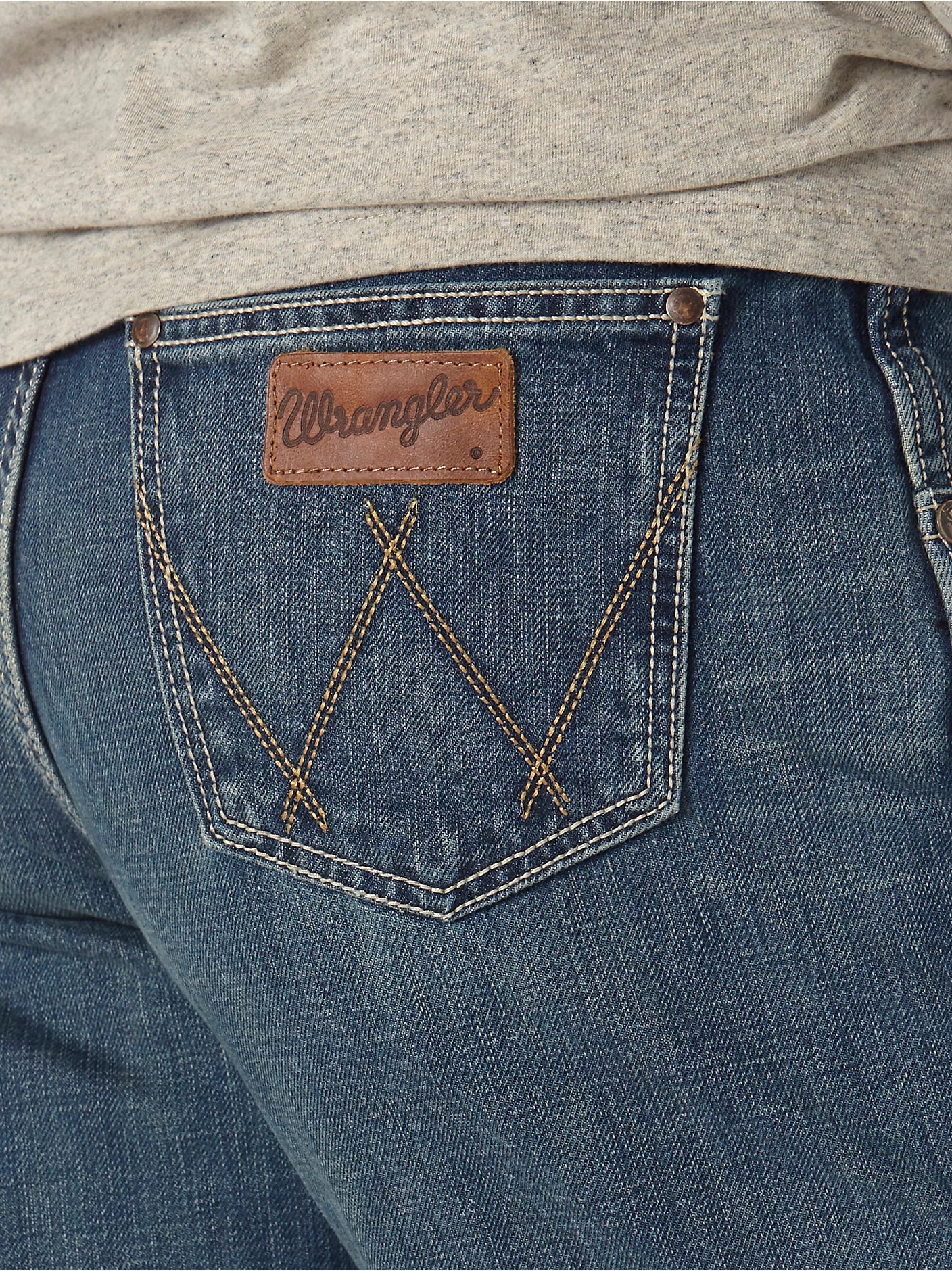 Wrangler 10WRT20RT Retro Relaxed Fit Bootcut Jeans