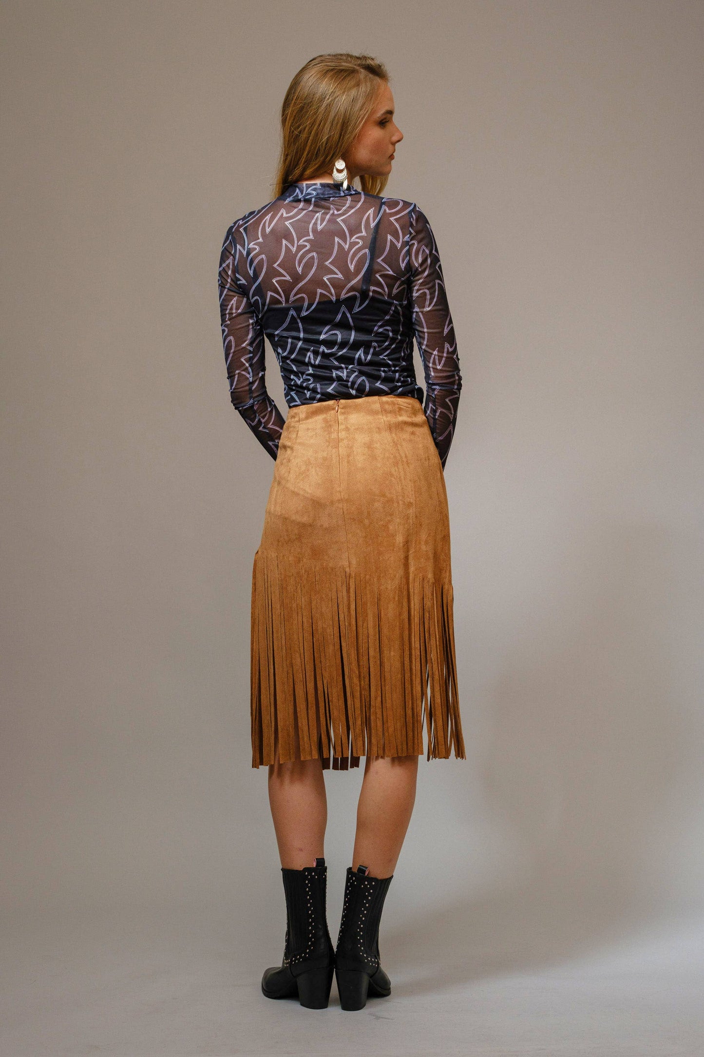Boots Stitch Mesh Mock Neck Fitted Top