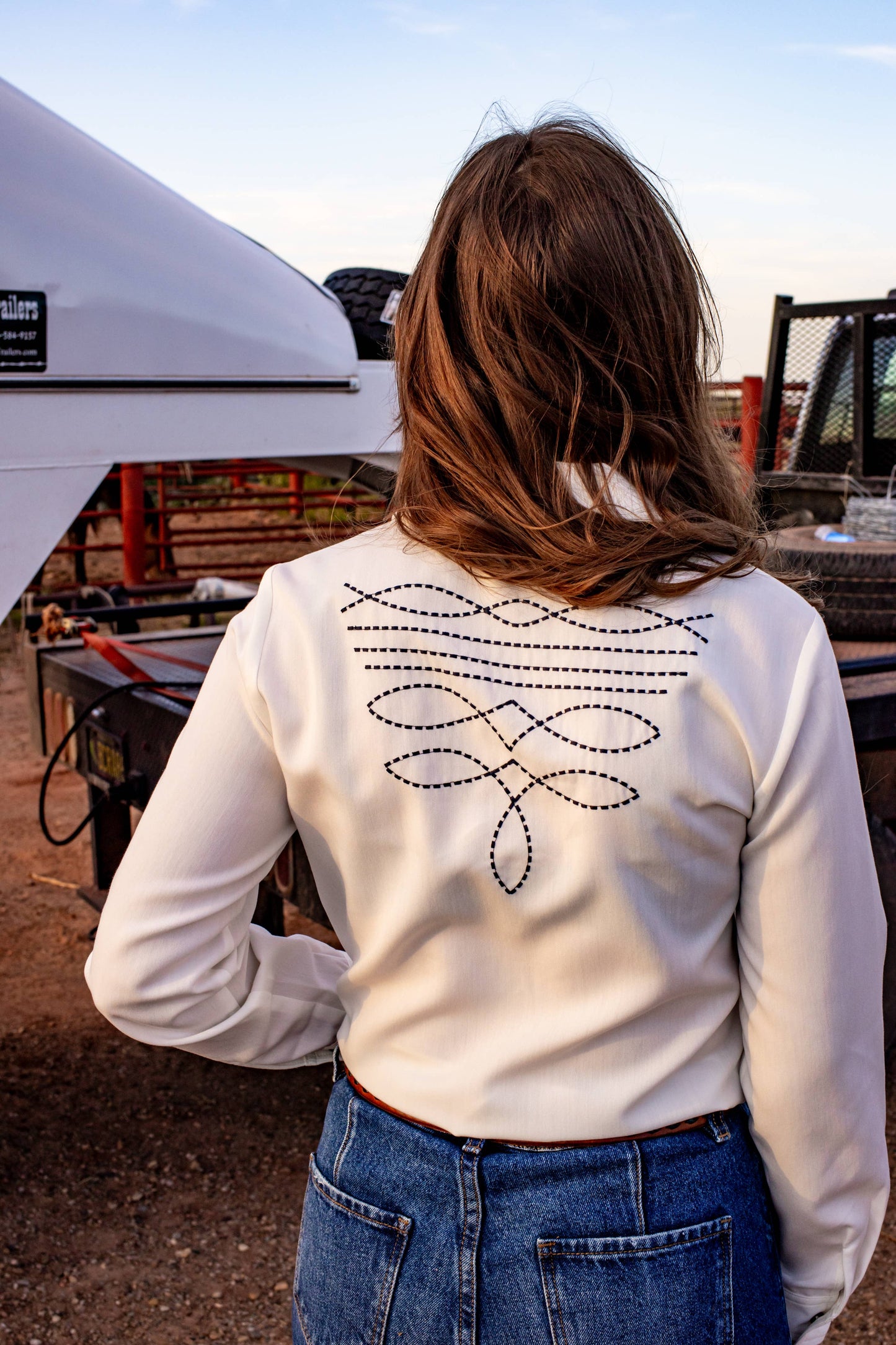 Boot Stitch White Turquoise Snaps Top