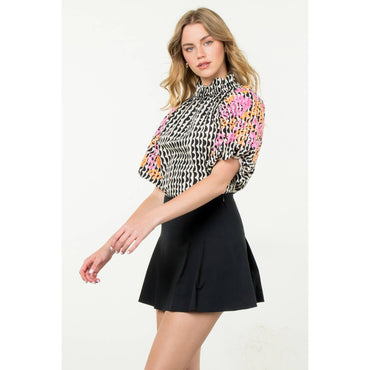 Embroidered Puff Sleeve Print Top