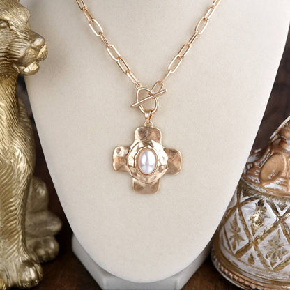 PennyLine Inc. Sunlit Cross – Hammered Cabochon Necklace