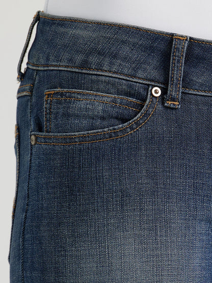 Wrangler 1009MWZAH Essential Mid-Rise Bootcut Jeans