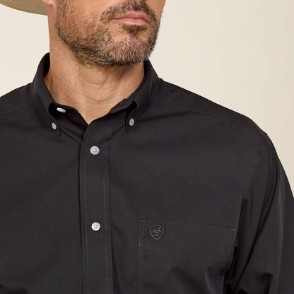 Ariat Black Wrinkle Free Solid Classic Fit Shirt