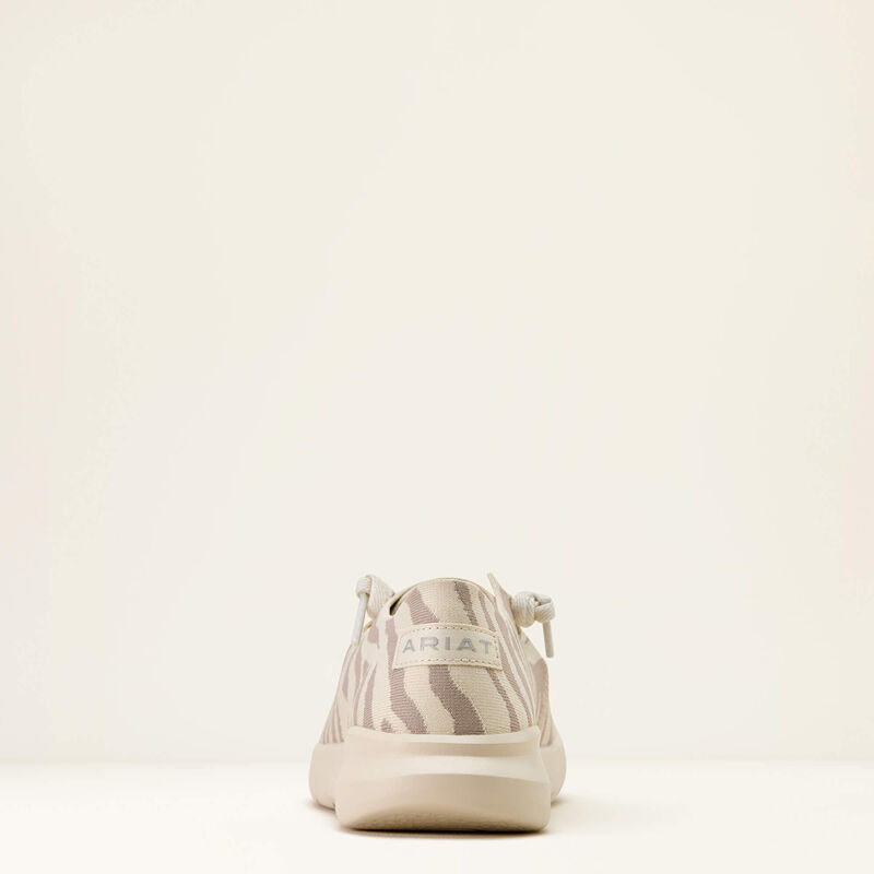 Arait White Tiger Knit Hilo Shoes