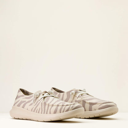 Arait White Tiger Knit Hilo Shoes