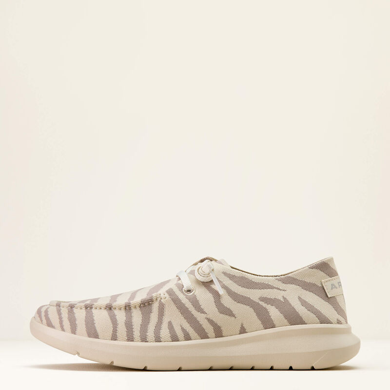 Arait White Tiger Knit Hilo Shoes