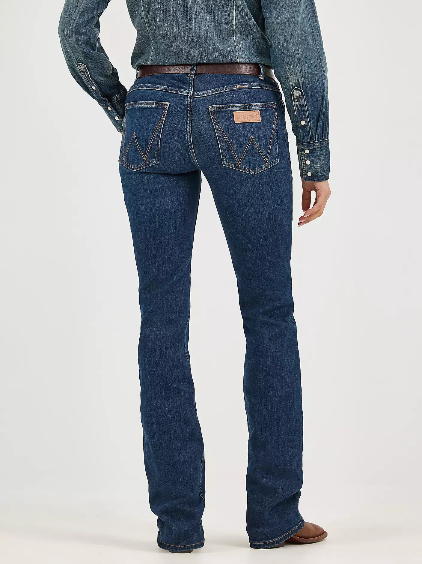 Wrangler® Ultimate Riding Jean Willow Mid-Rise Bootcut Traci Jeans