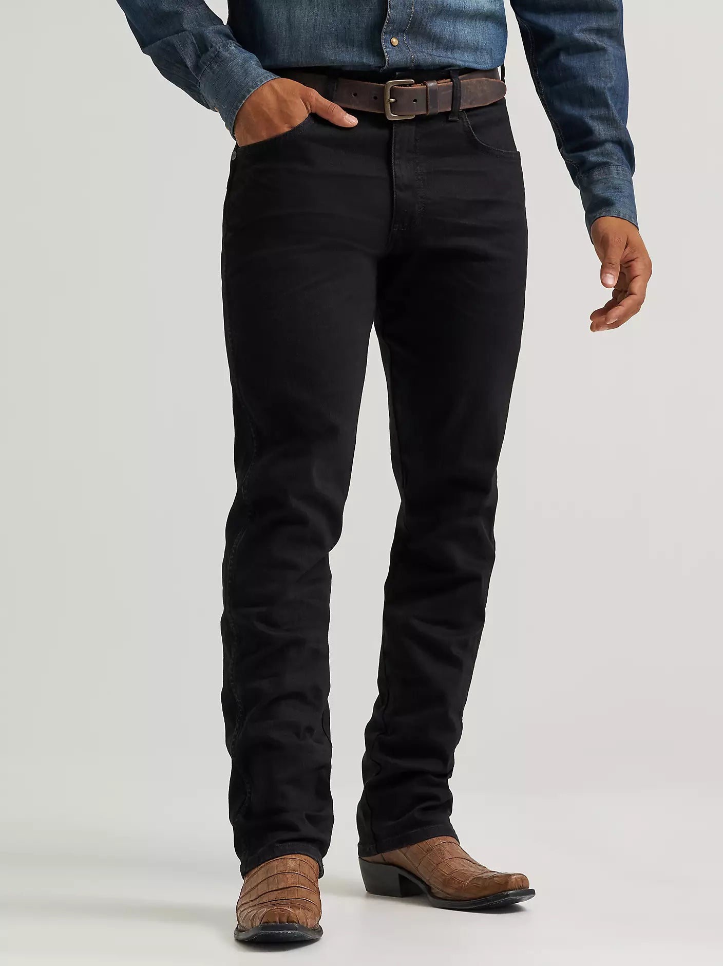 Wrangler Men's Blackwell Retro® Slim Fit Straight Leg Jeans