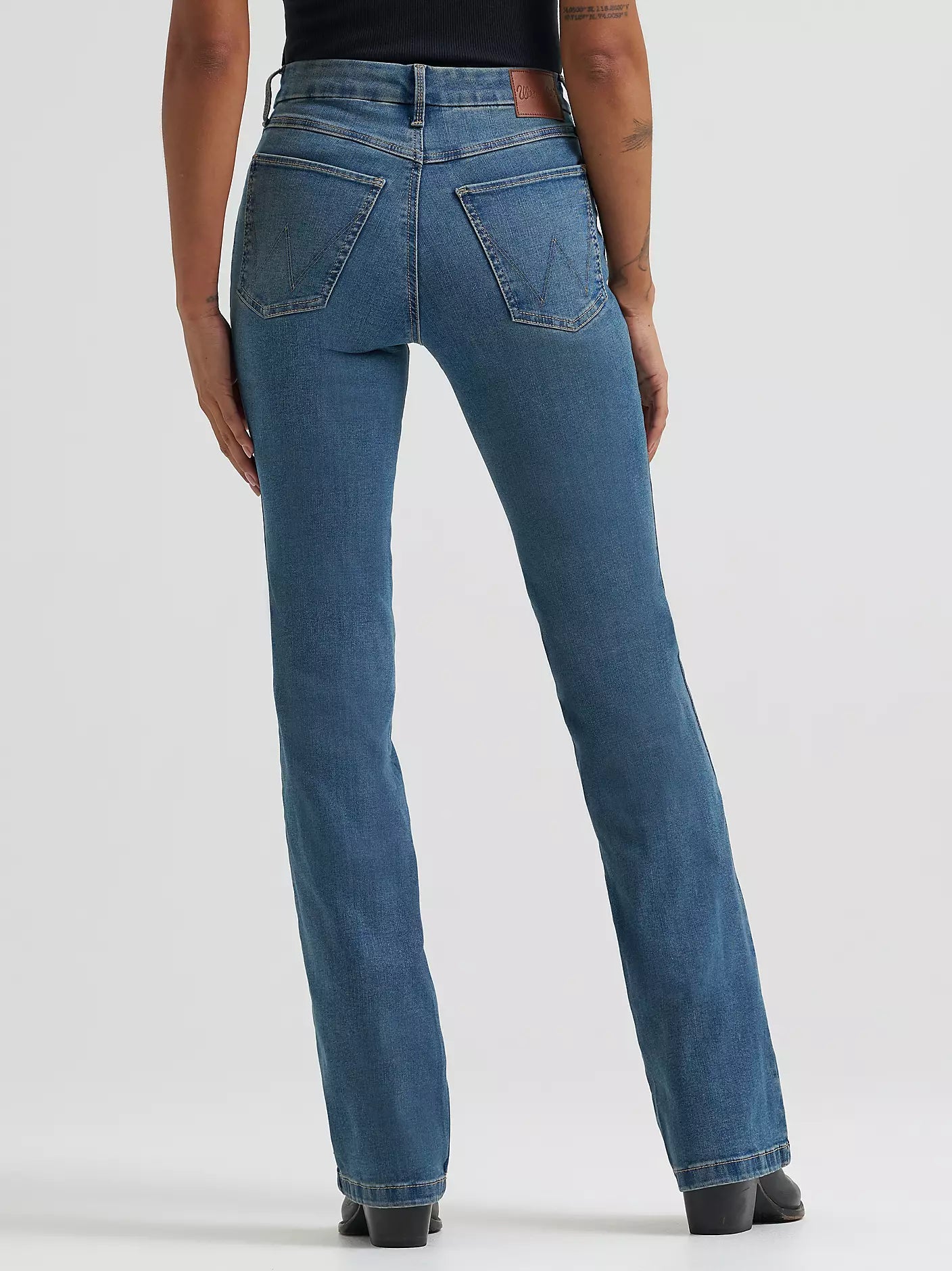 Wrangler Ada BESPOKE High Rise Bootcut Jean