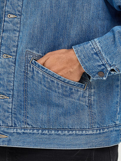 Wrangler Straight Yoke Sherpa Lined Denim Jacket