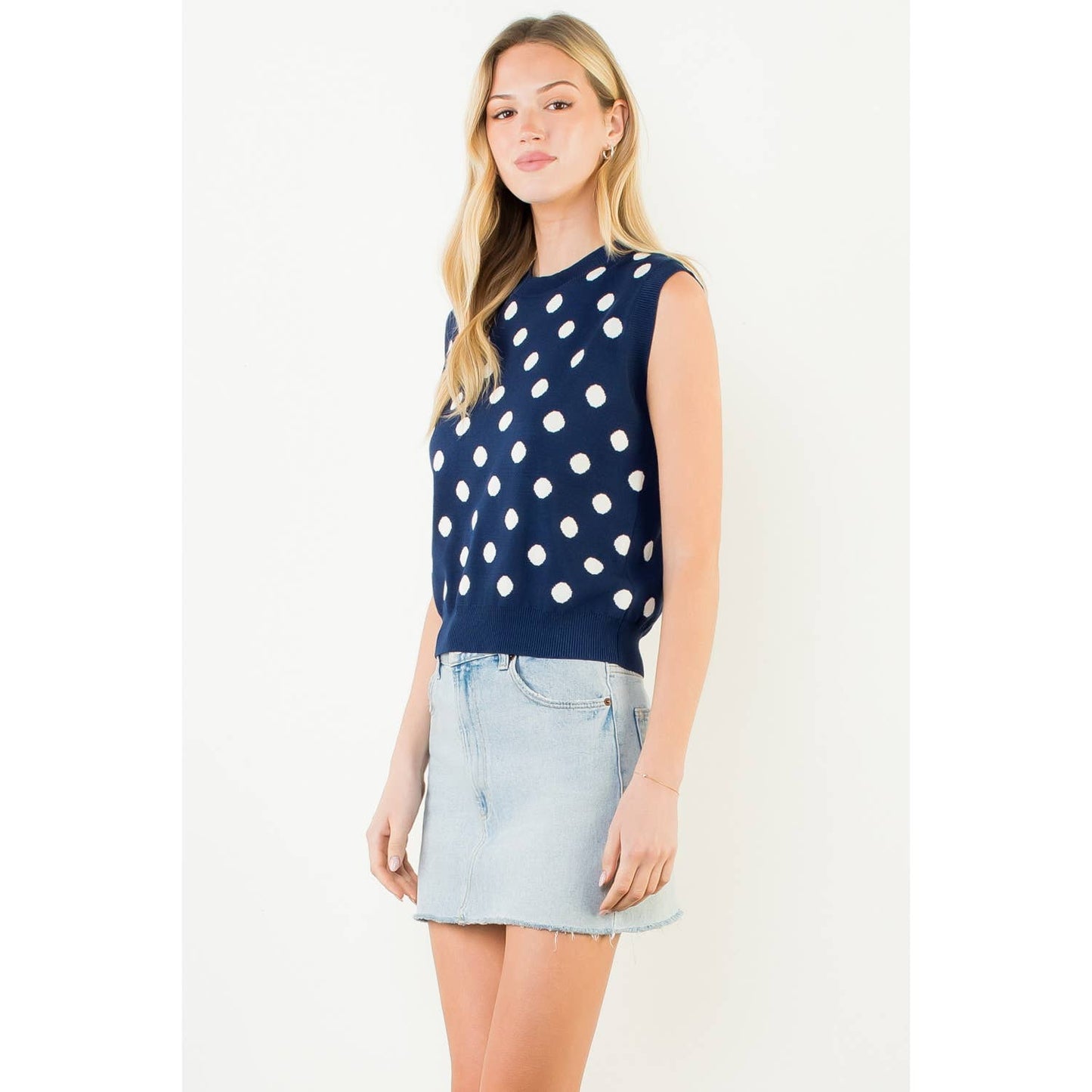Sleeveless Polka Dot Knitted Top