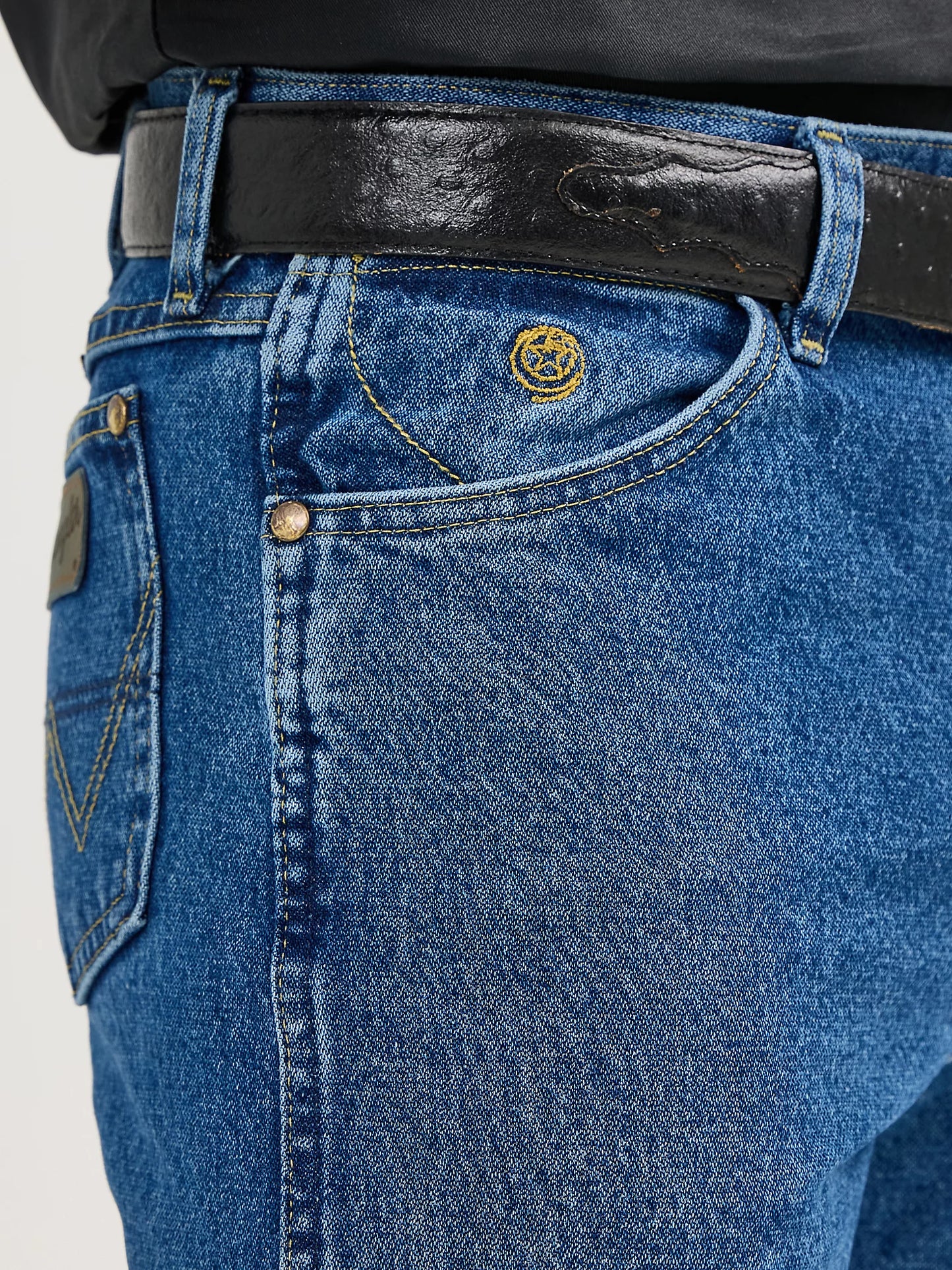 Wrangler 1013MGSHD George Strait Cowboy Cut Original Fit Jeans