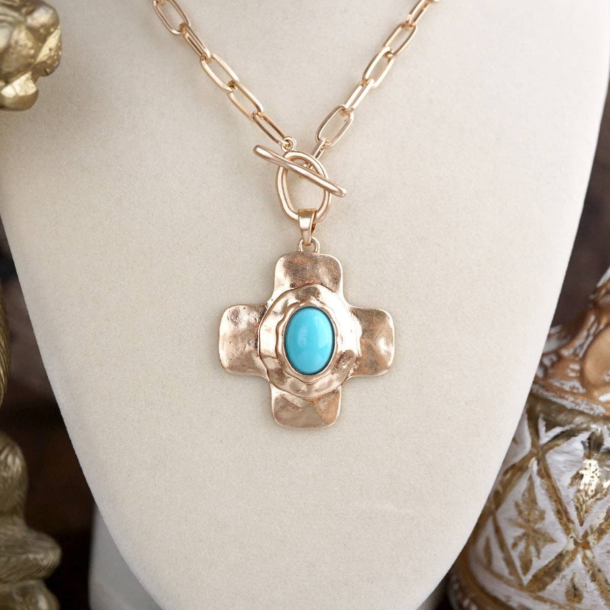 PennyLine Inc. Sunlit Cross – Hammered Cabochon Necklace