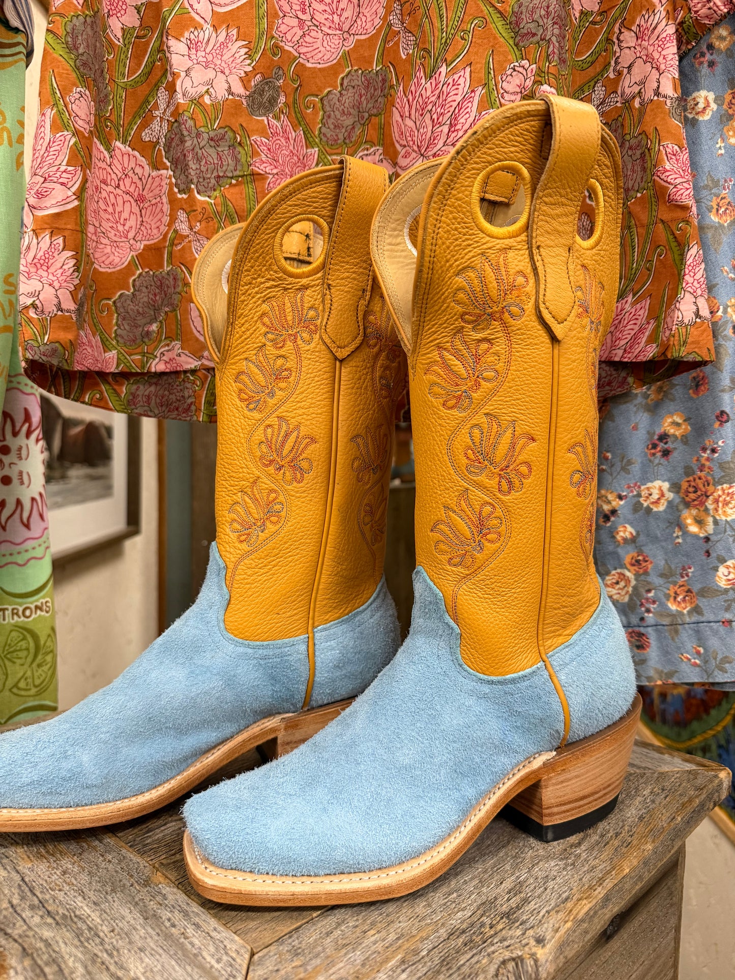 Mr. Boots Exclusive Fenoglio "The Lola" Cowgirl Boots