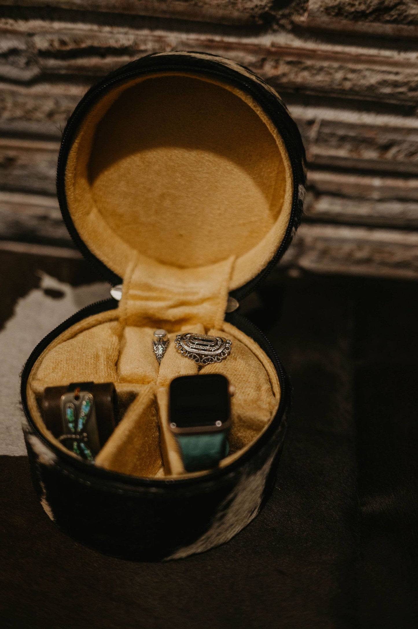 Round Tooled Cowhide Jewelry Box