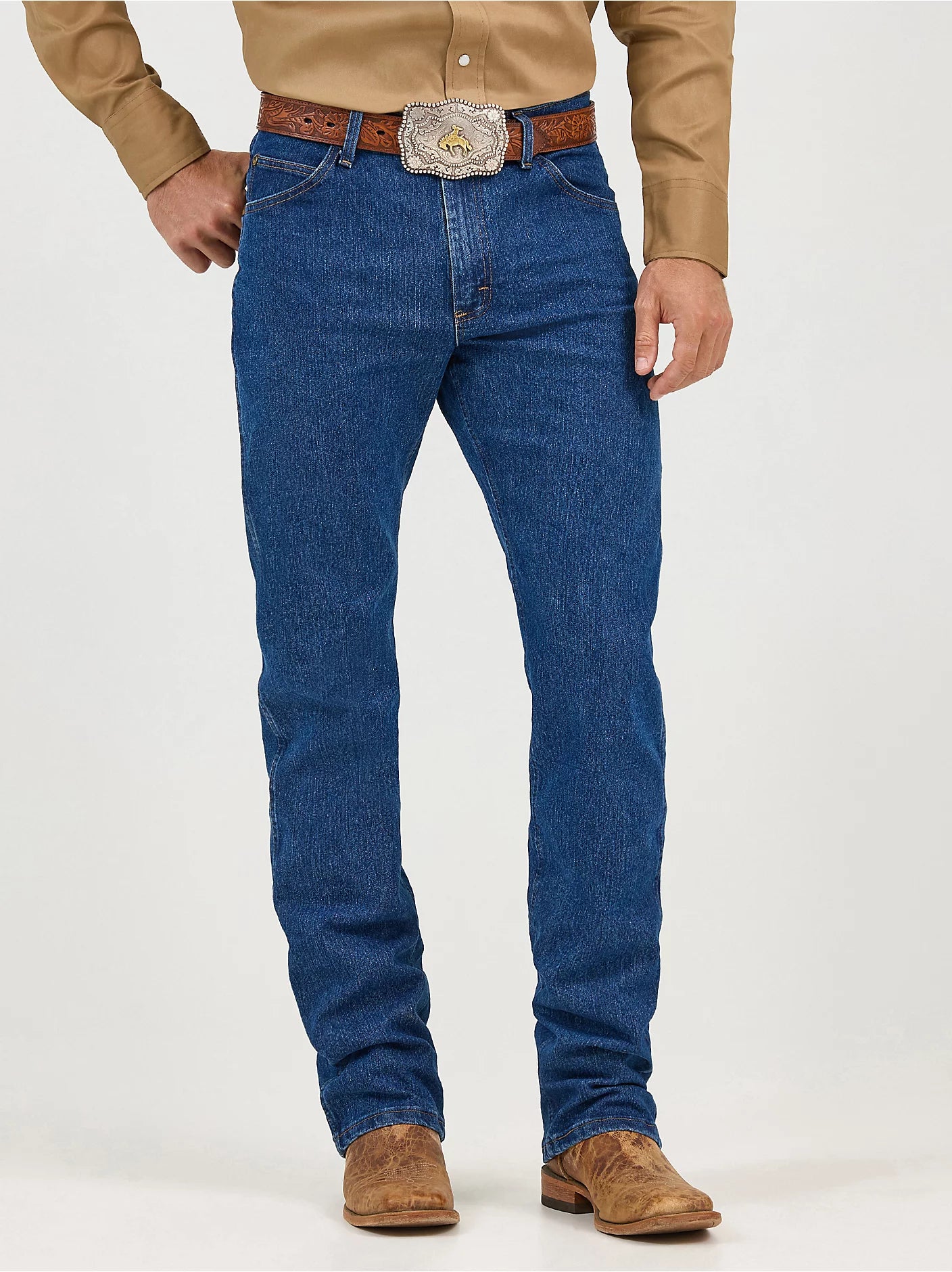 Wrangler 1047MACMS Premium Performance Advanced Comfort Cowboy Cut Regular Fit Jean
