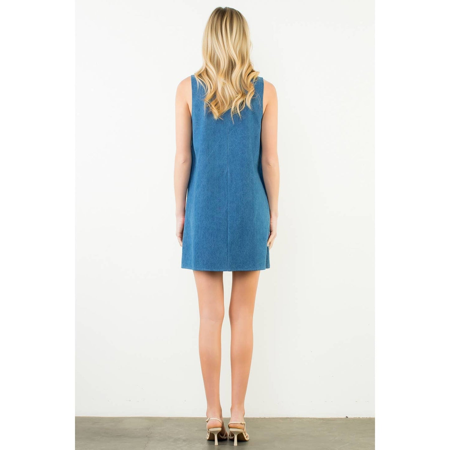 Sleeveless Embroidery Detail Dress