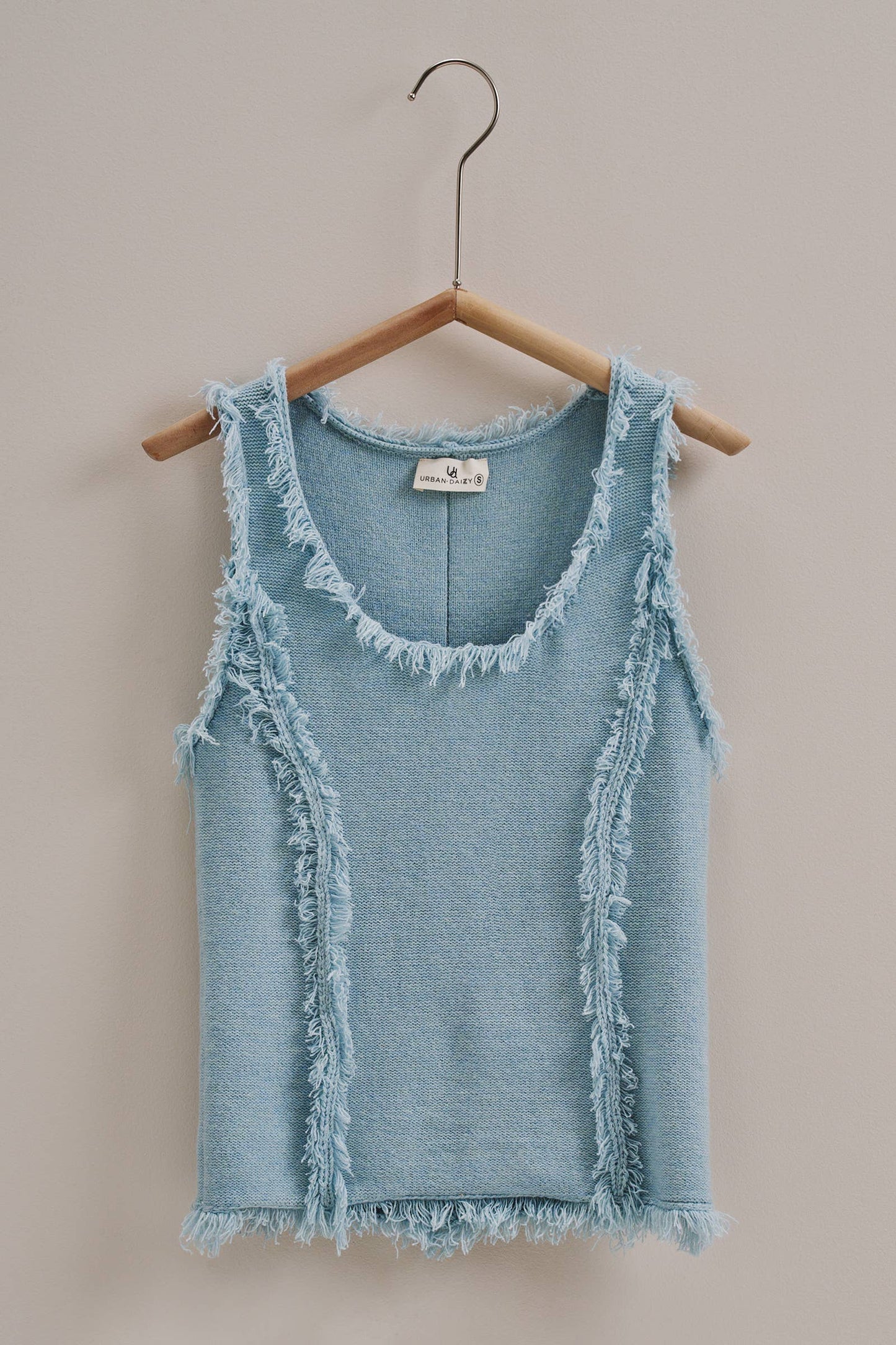 Frayed Trim Textured Knit Sleeveless Top