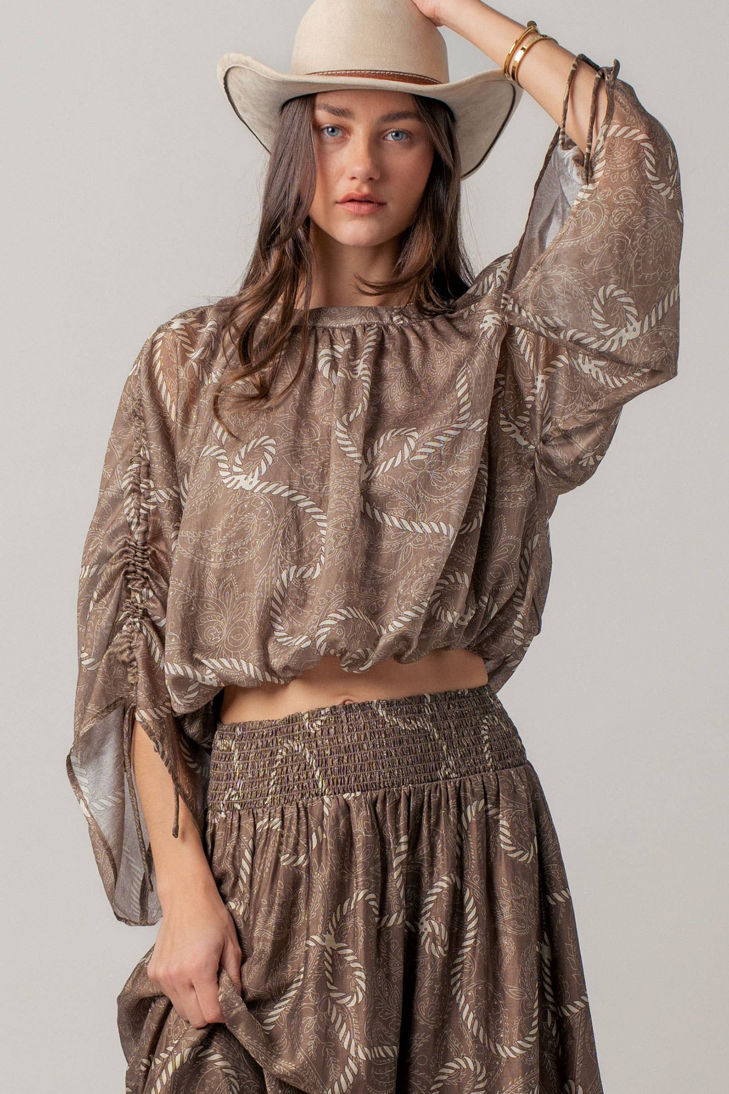 Rope Print Ruched Sleeve Blouse & Smocked Waist Skirt Set