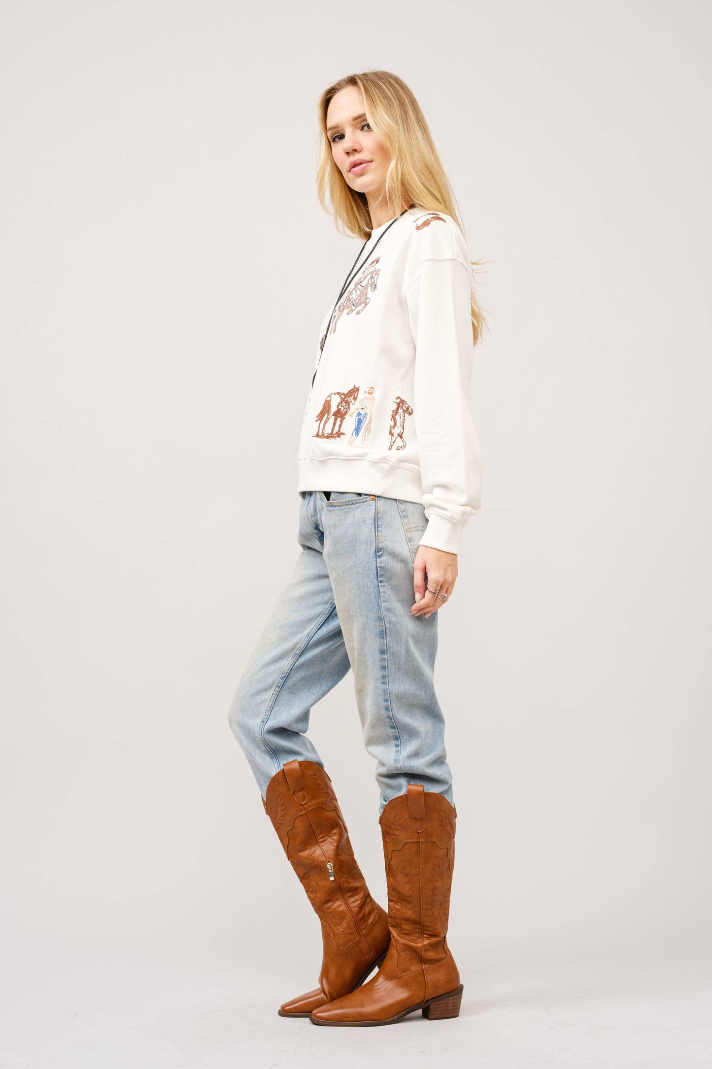 Western Motif Embroidered Graphic Sweatshirt