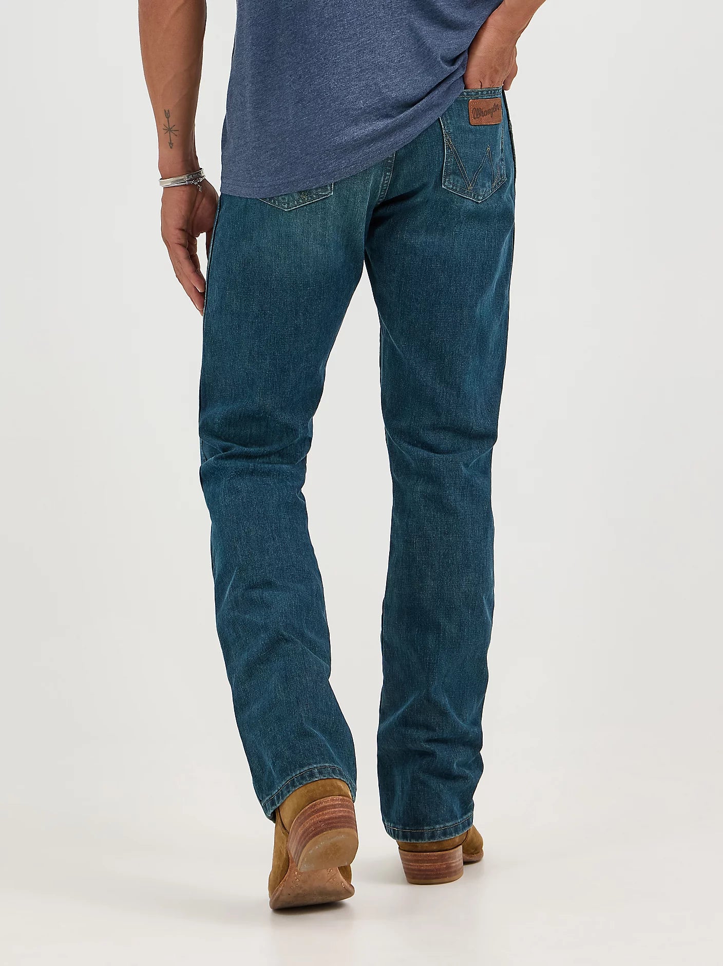 Wrangler 1077MWZRW  Retro® Slim Fit Bootcut Jeans
