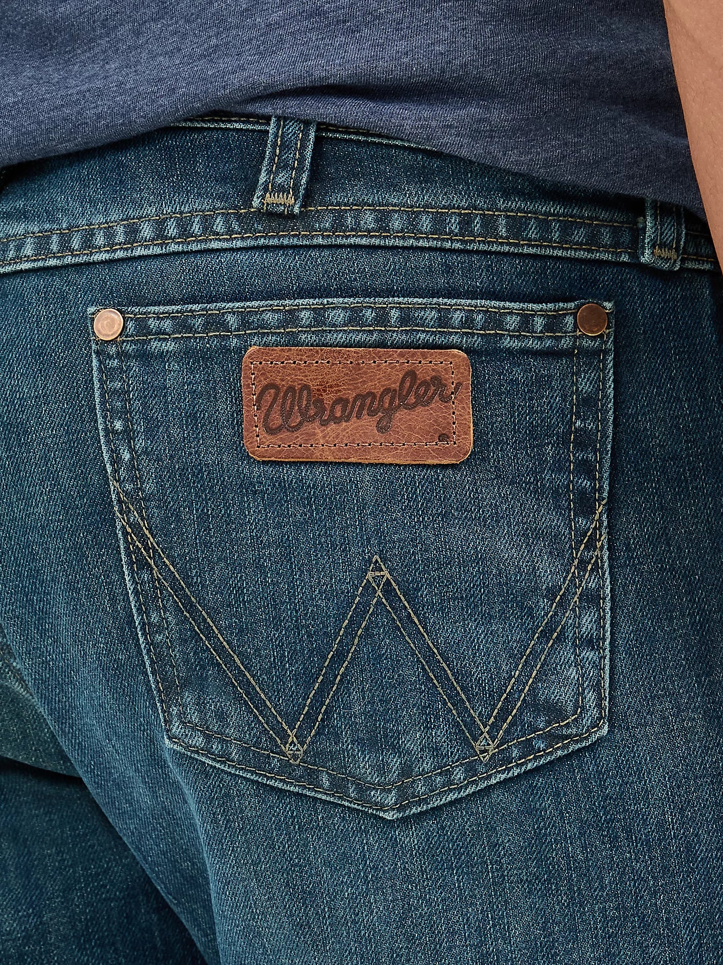 Wrangler 1077MWZRW  Retro® Slim Fit Bootcut Jeans