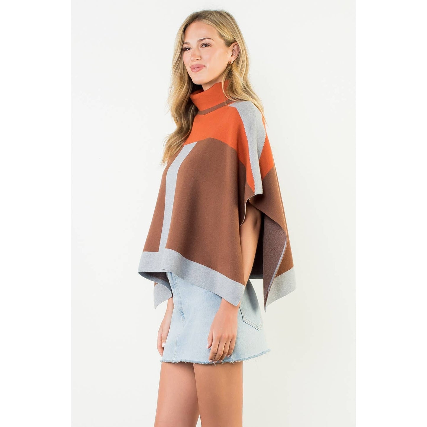 Colorblock Turtleneck Knit Poncho