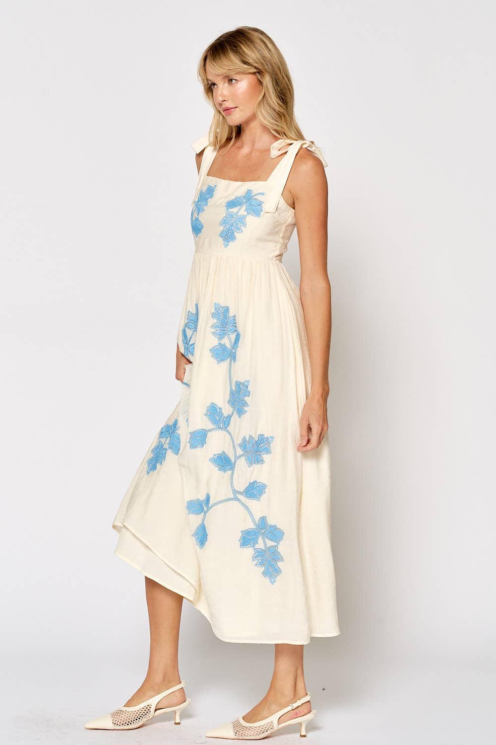 Flower Embroidery Maxi Dress