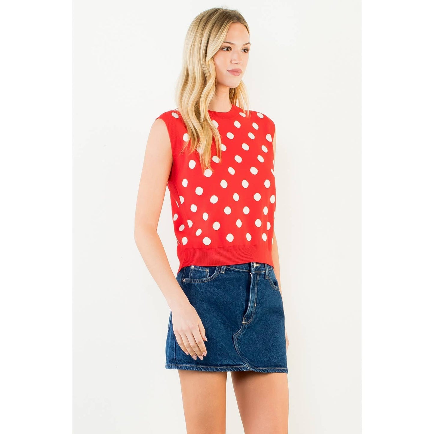 Sleeveless Polka Dot Knitted Top