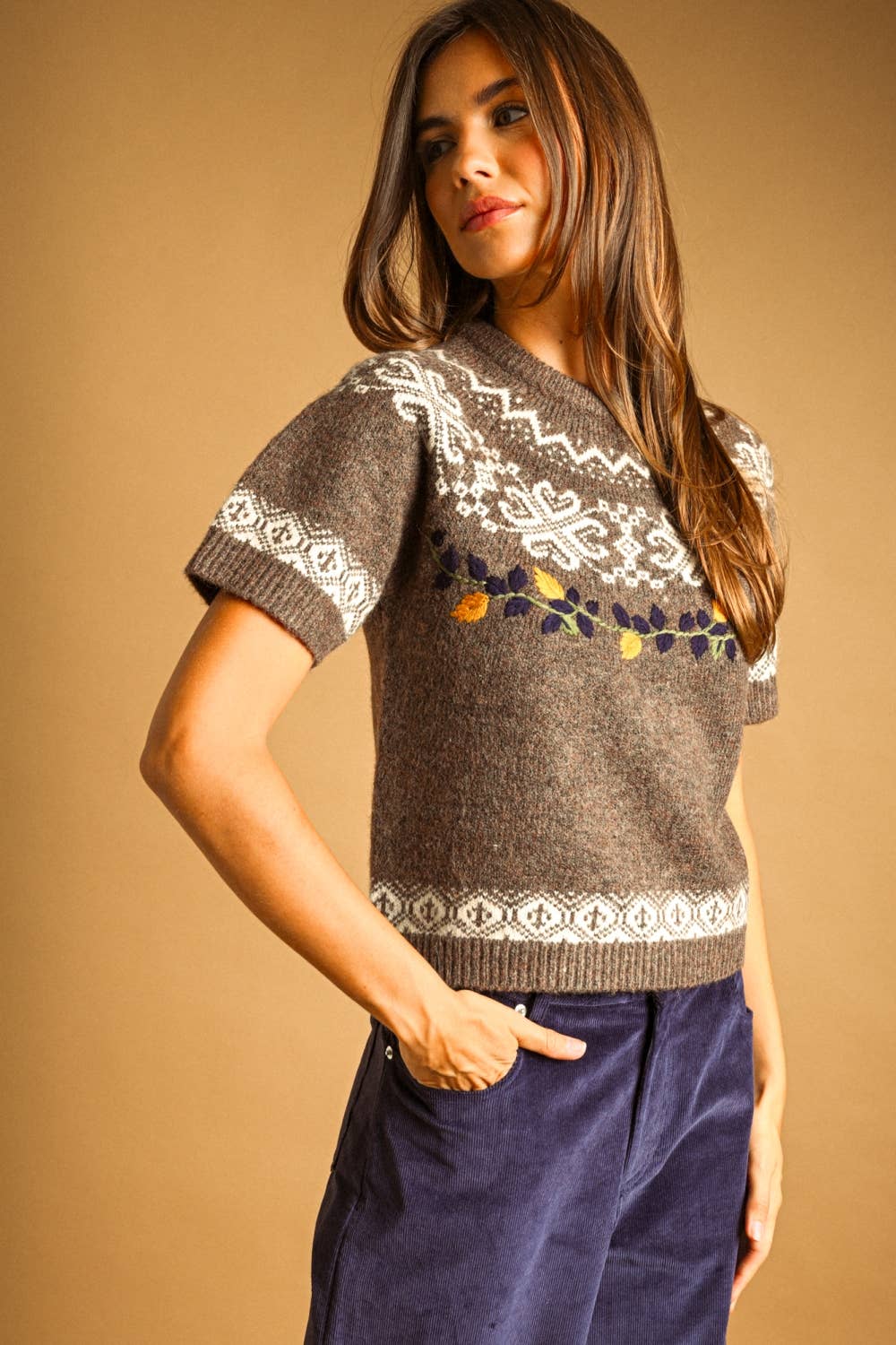 MIOU MUSE Leaf Embroidered Sweater Top