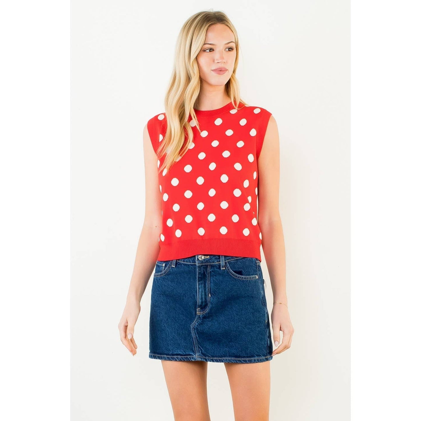 Sleeveless Polka Dot Knitted Top