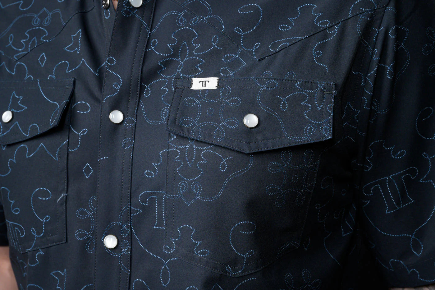 Ferrell The Carson - Black Short Sleeve Snap