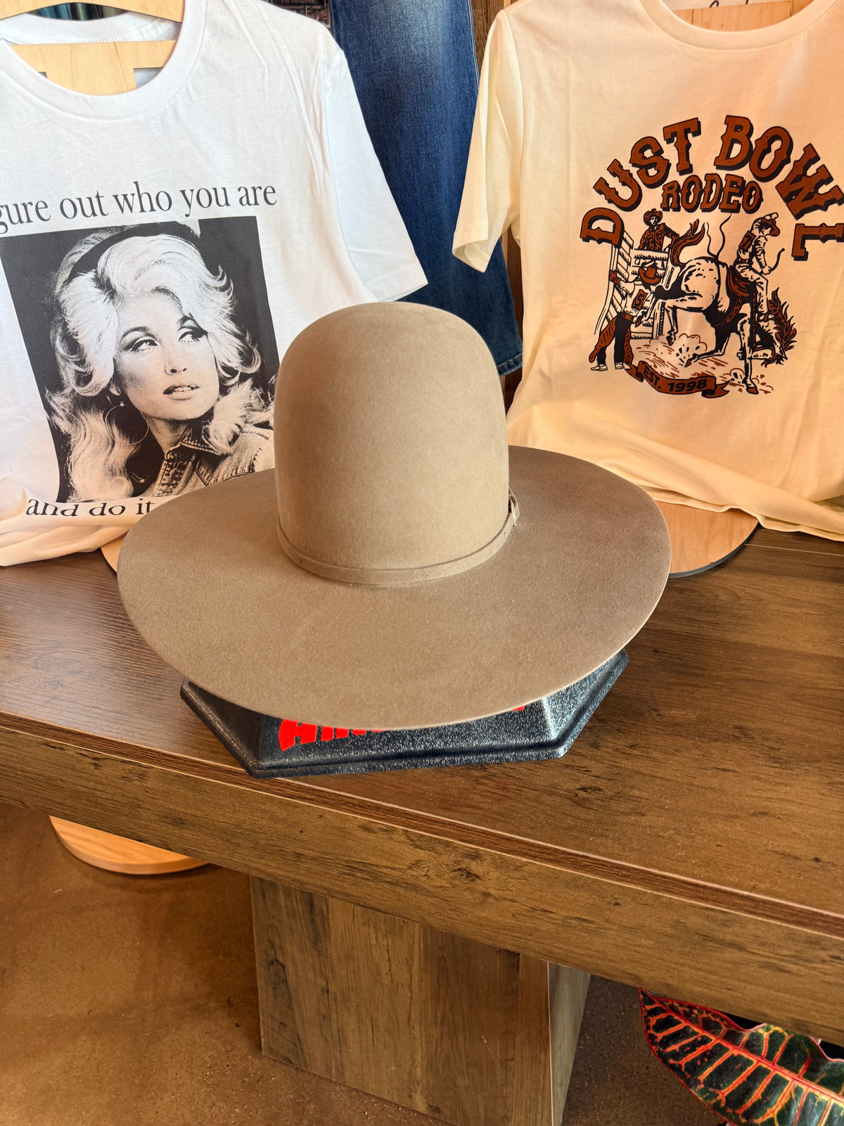 American Hat Co. 40X Pecan 4 1/4"" Brim Cowboy Hat
