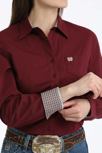 Cinch Women’s Stretch Arena Fit Button-Down Western Shirt