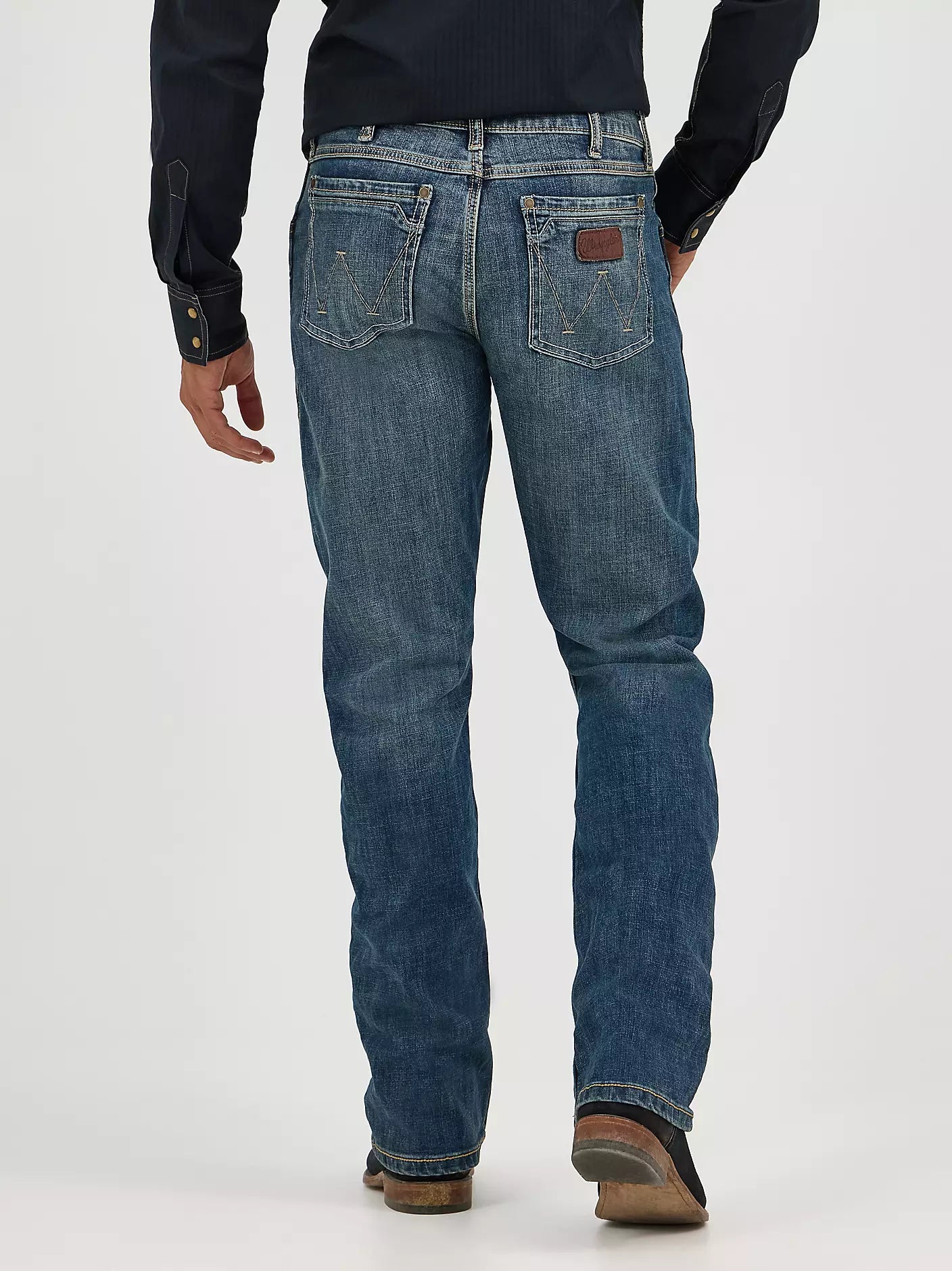 Wrangler Layton Retro® Slim Fit Bootcut Jean