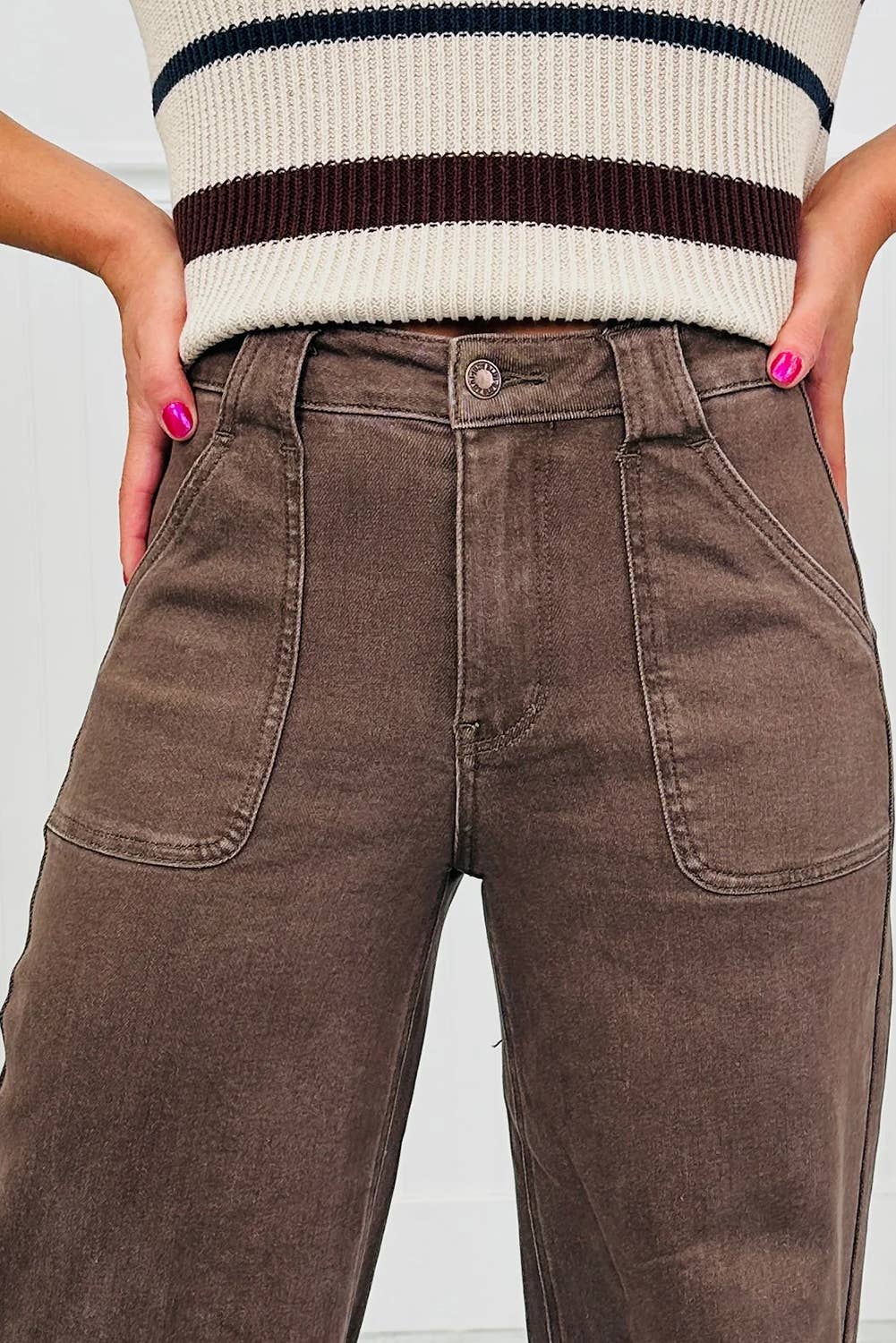 Retro Washed Patch Pocket Loose Jeans