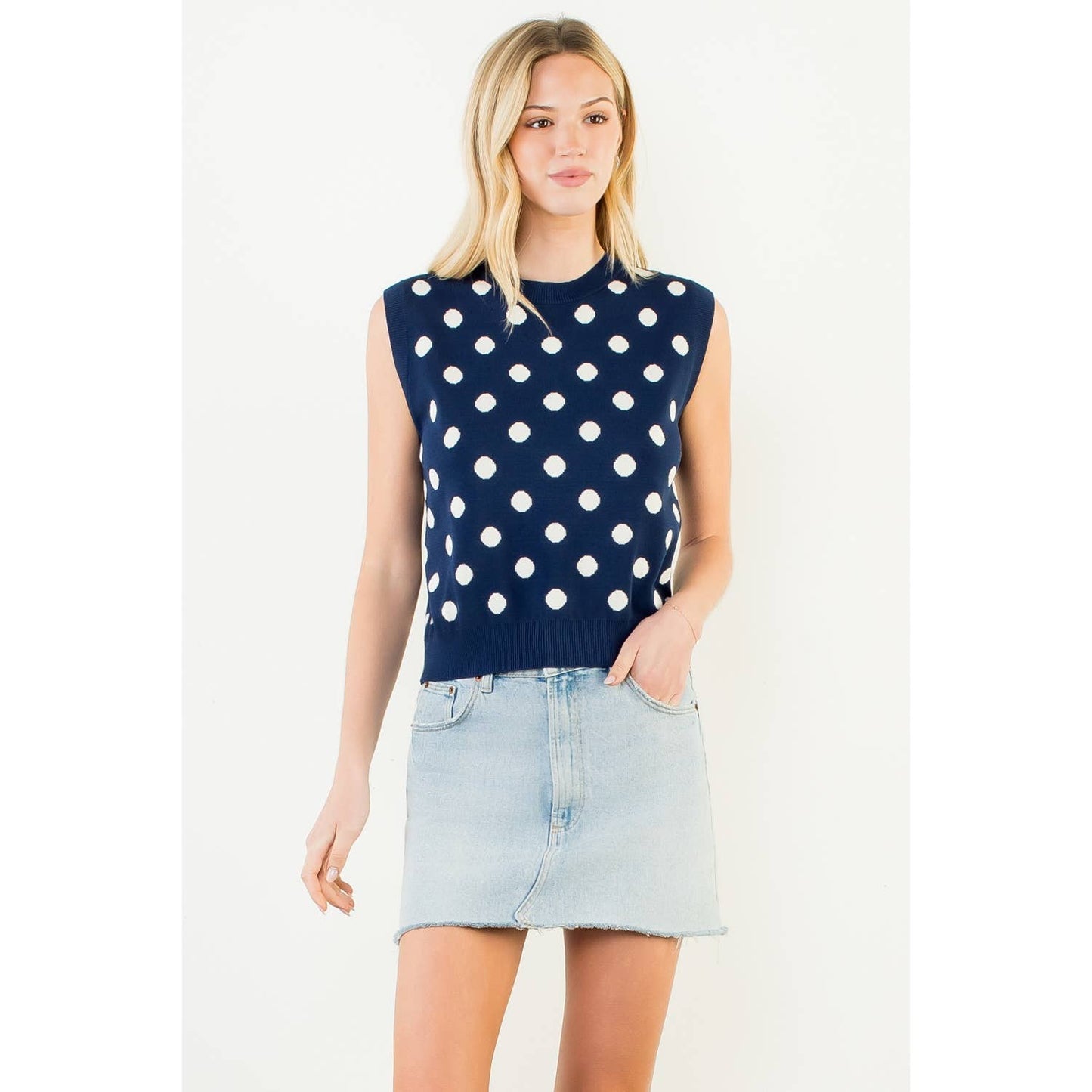 Sleeveless Polka Dot Knitted Top