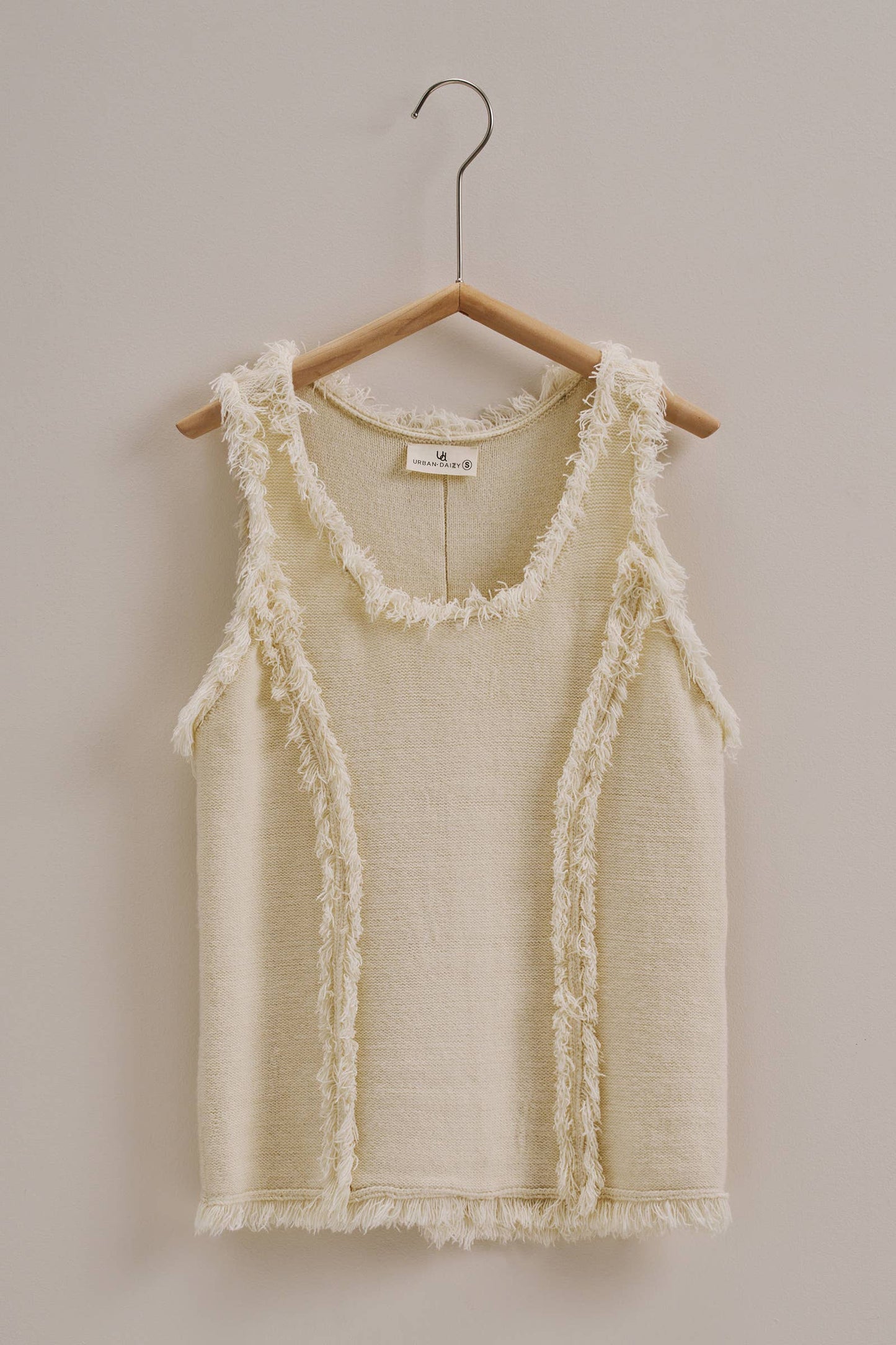 Frayed Trim Textured Knit Sleeveless Top