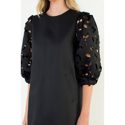 Eyelet Detail Short Sleeve Dress