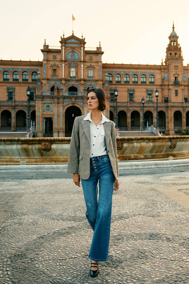 KanCan Yezmin Ultra High Rise 90'S Flare Jeans